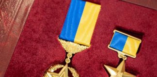 Бердичів вшановує героїв-захисників: депутати присвоять звання “Почесний громадянин” посмертно трьом героям України Герої України стануть почесними громадянами Бердичева