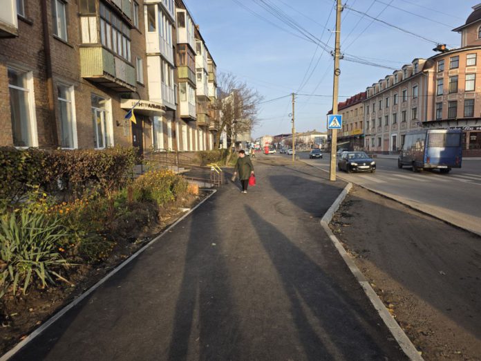 Бердичів оновлює пішохідні зони