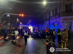 Трагедія на дорогах Житомира: загинули дорослий та юна пасажирка, двоє дівчат-підлітків у реанімації