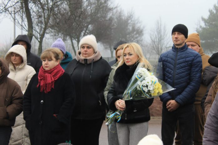 У Гришковецькій громаді вшанували День Гідності та Свободи: пам’ять про Небесну Сотню та Захисників України