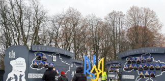Наталія Семенюк подякувала комунальникам «Благоустрою» Семенівської громади Наталія Семенюк подякувала комунальникам «Благоустрою» Семенівської громади