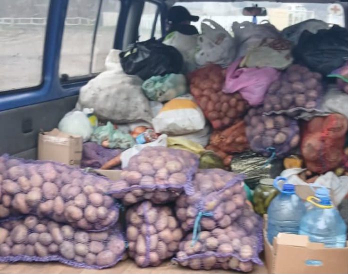 Жителі Великих Гадомців передали овочі для покращення харчування поранених