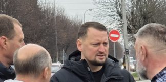 Богдан Коляда жорстко насварив будівельників за халтуру Богдан Коляда: жорстка реакція на асфальтування біля Меморіалу
