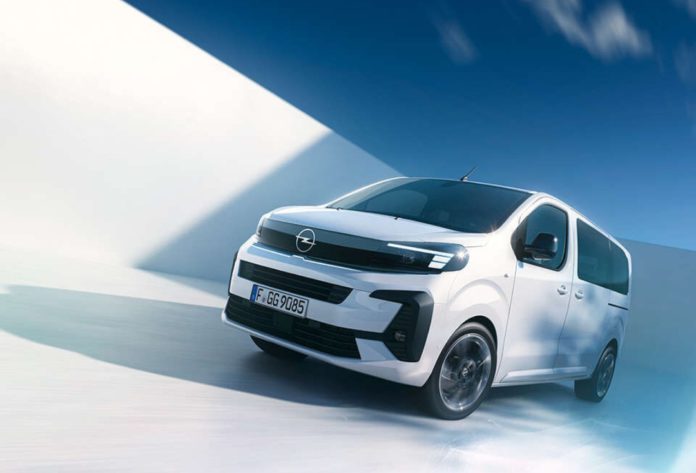 Автомобілі Автоцентр на столичному