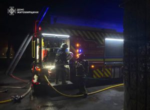 Пожежа в магазині на Вінницькій: рятувальники врятували споруду