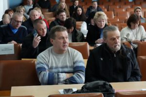 Депутати голосують на сесії