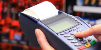 Касові апарати для продавців на базарах стануть обов’язковими з 1 січня