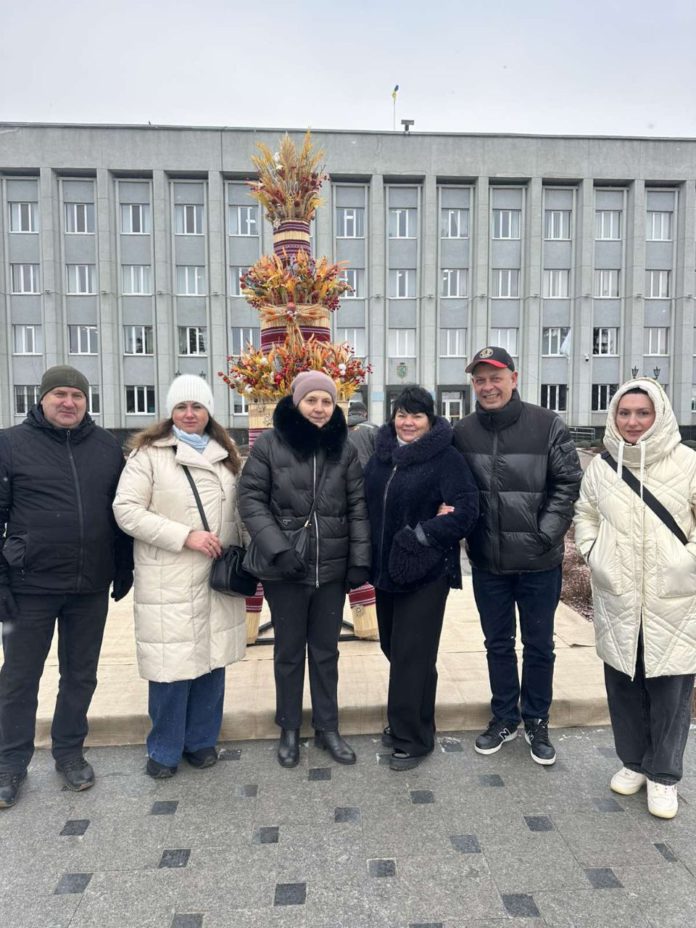Бердичів сяє різдвяним духом: на головній площі з'явився Дідух