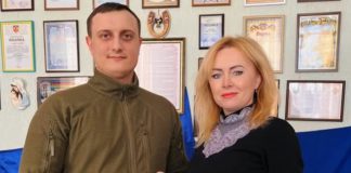 Гришковецька громада Житомирщини передала потужну підтримку захисникам: 30 тисяч на ремонт бойового авто та Starlink за 35 тисяч Ірена Лісова передає допомогу