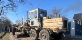 Весна в Гришковецькій громаді: старт грейдерування доріг, ремонту освітлення та толоки Грейдерування доріг