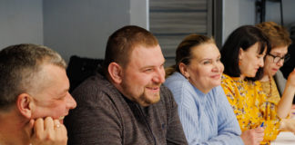 У Бердичеві молодь доводила дорослих до сліз Гарна гра молоді