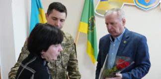 У Бердичеві родині зниклого воїна передали нагороду «Золотий хрест» від Головнокомандувача ЗСУ Нагорода героя