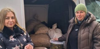 Жителі Скраглівського округу передали гуманітарну допомогу Бердичівській міській лікарні