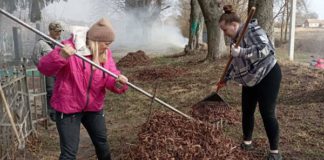 Весняний благоустрій у Райгородоцькій громаді: Максим Самчик закликає жителів підтримувати чистоту Прибирання у громаді