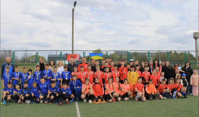 Турнір з хокею