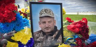 Семенівська громада провела в останню путь Захисника Михайла Хомича Співчуття родині героя