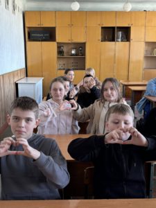 Учні обговорюють
