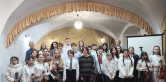Благодійний концерт «Мелодії весни» у Бердичівській музичній школі: музика, натхнення та добрі справи Концерт музичної школи