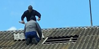 Семенівська громада після негоди: відновили дах клубу у Великих Гадомцях та впорядковують меморіал у Дубівці Ремонт даху