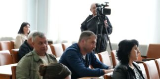 Бердичівська міська рада: 40 тис. грн на лікування та 2,77 млн на ремонт ліцею №4 Депутати на сесії