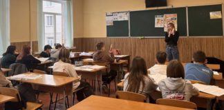 «Основи здорового харчування» у Бердичеві: ліцей №10 «Тріумф» провів лекцію Ліцей №10