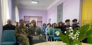 Військовий письменник Олег Калашніков зустрівся з учнями в Гришківцях Зустріч у Гришківцях