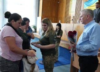Родини загиблих героїв отримали нагороди Нагородження родин