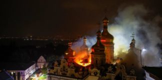 Російські окупанти завдали подвійного удару по Києво-Печерській лаврі: пожежа в Успенському соборі Удар по Лаврі