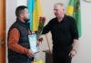 Бердичів вшанував захисника: солдат Ігор Котляр отримав подяку Привітали захисника