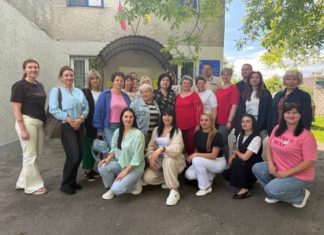 Семенівська громада поділилася соціальними практиками з колегами з усієї України Зустріч у Садках