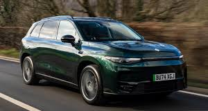 Leapmotor C10 отримав оновлення: електричний кросовер став сучаснішим та технологічнішим нове авто