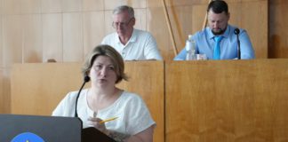 Бердичівська міська рада: 1 млн грн на ЗСУ, 45 тис. грн на лікування та масштабні ремонти у громаді Сесія депутатів у Бердичеві