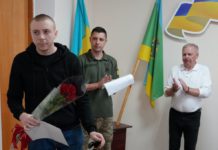 У Бердичеві захиснику України Олександру Оленюку вручили медаль «За поранення»