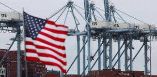 Торговельна політика США: зміни тарифів та вплив на світову економіку економіка