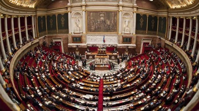 парламент